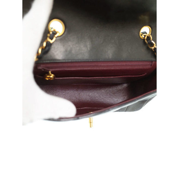 Chanel Diana Matelasse Chain Shoulder Bag Black - Picture 3 of 9